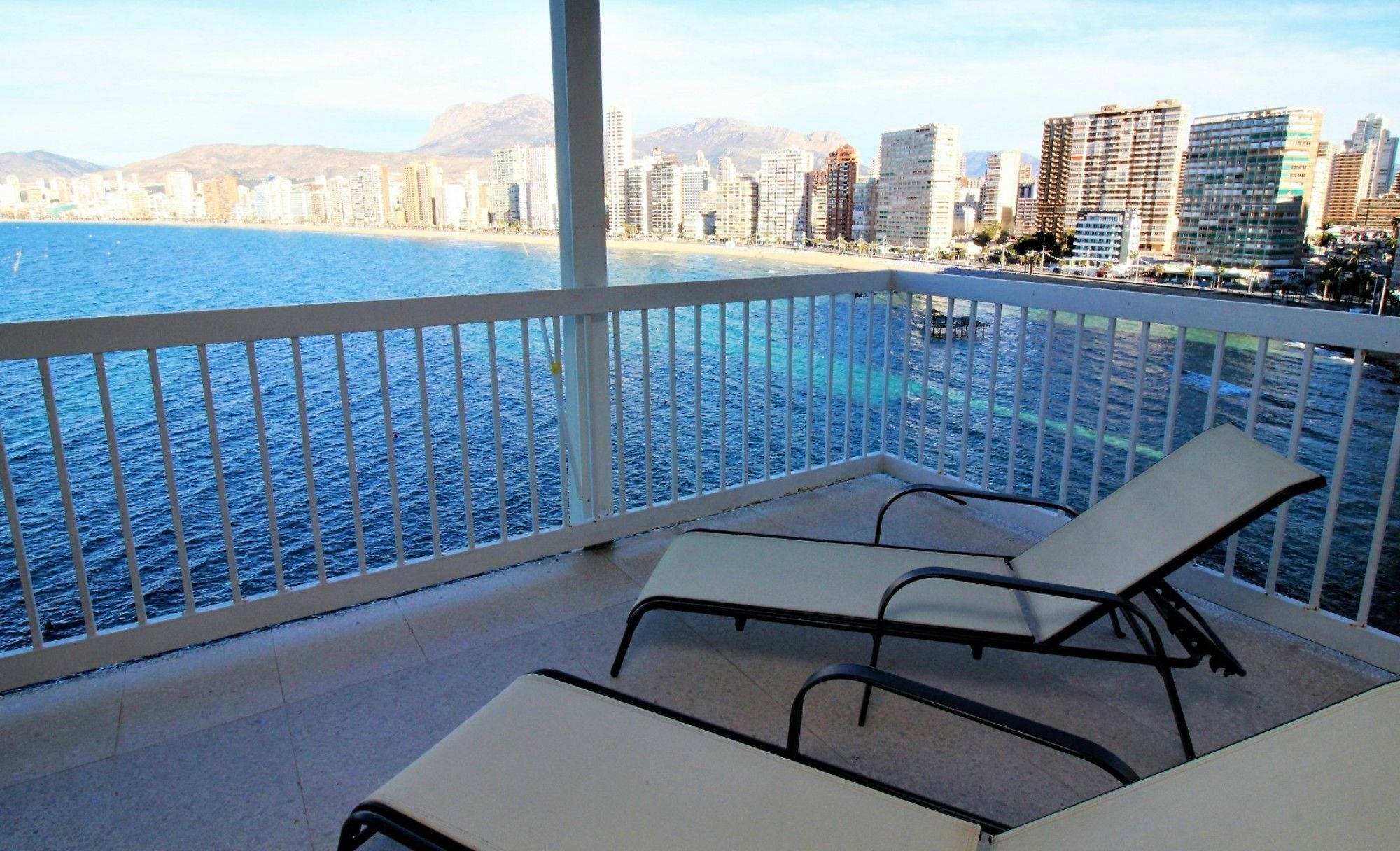 Las Algas 5-1 Benidorm Ngoại thất bức ảnh